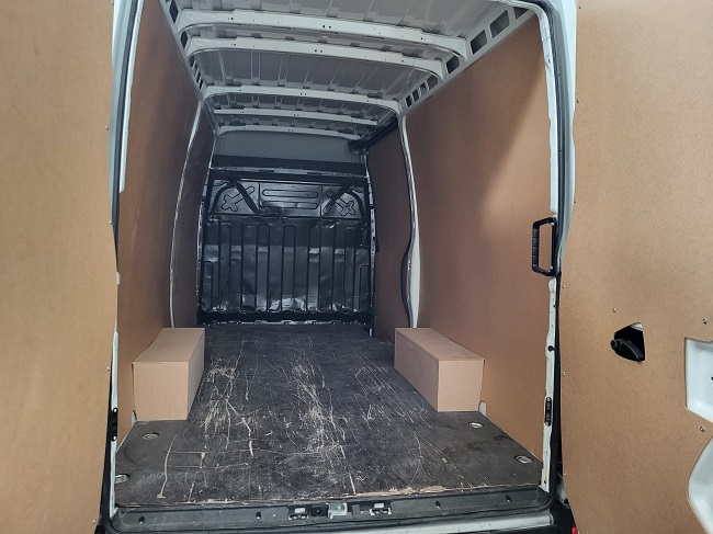 Iveco Daily 35s14 12m3